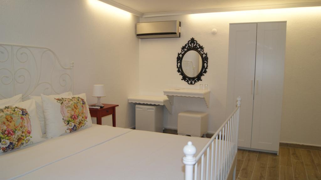 Ender Hotel (Adults Only) Айвалык Экстерьер фото