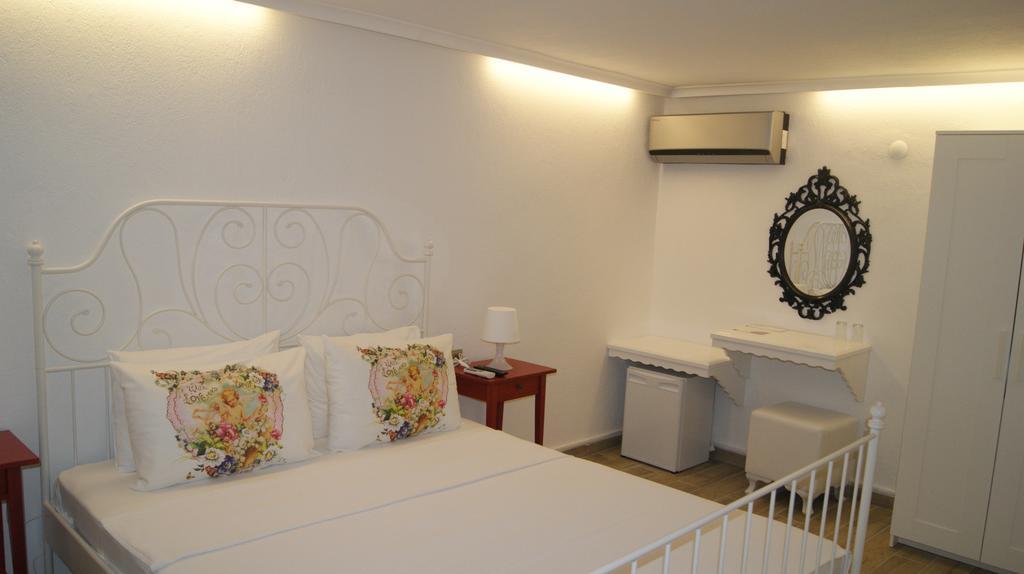 Ender Hotel (Adults Only) Айвалык Экстерьер фото
